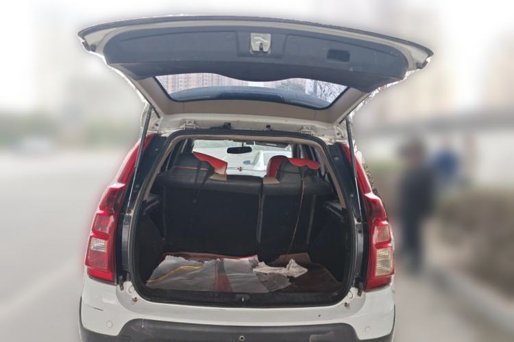 Used FORTHING Joyear X3 2015 1.5L Comfort Model Trunk