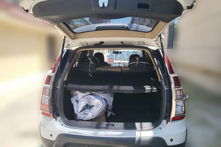 Used FORTHING Joyear X3 2015 1.5L Luxury Model Trunk