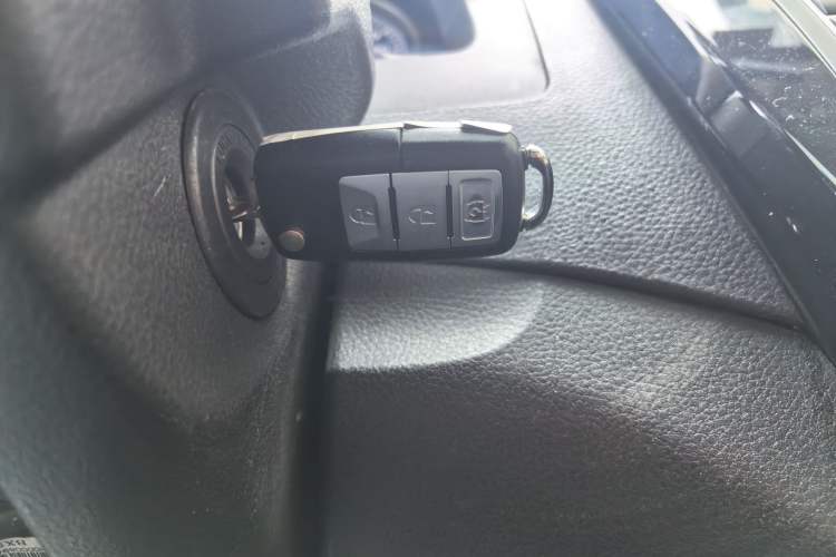 Used FORTHING Joyear X3 2015 1.5L Luxury Model Vehicle Key