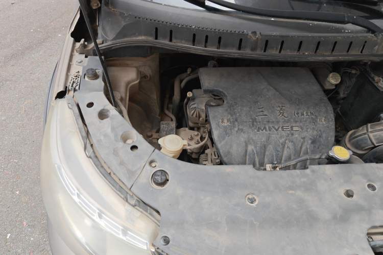 Used FORTHING Joyear X3 2015 1.5L Luxury Model Engine Bay Right
