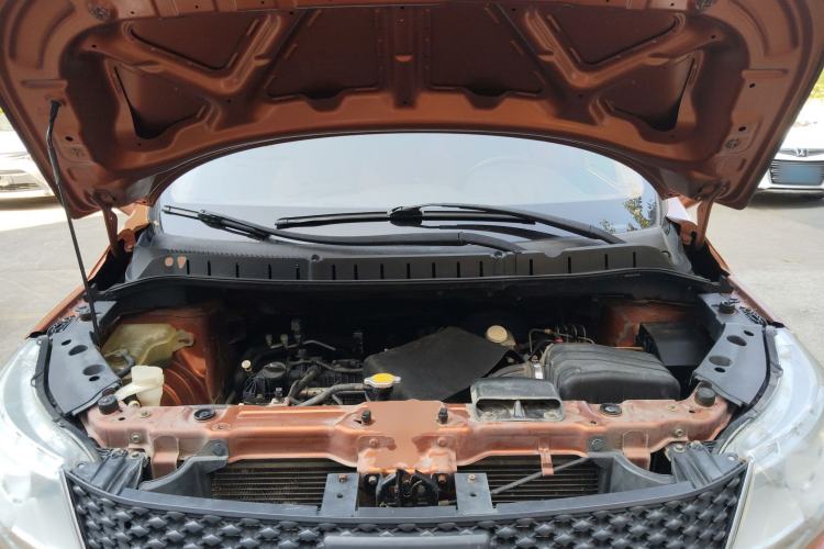 Used FORTHING Joyear X3 2015 1.5L Comfort Model Engine Bay