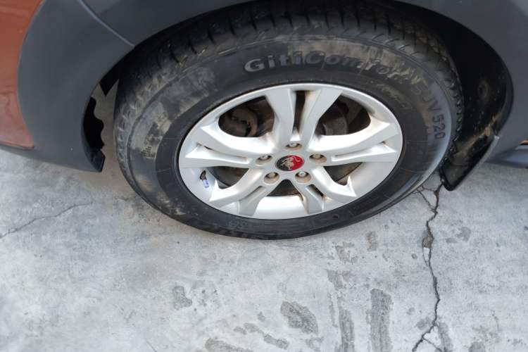 Used FORTHING Joyear X3 2015 1.5L Comfort Model Exterior 7