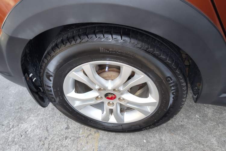 Used FORTHING Joyear X3 2015 1.5L Comfort Model Exterior 8
