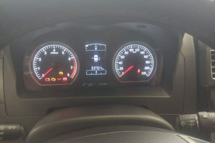Used FORTHING Joyear X3 2015 1.5L Luxury Model Odometer Close Up