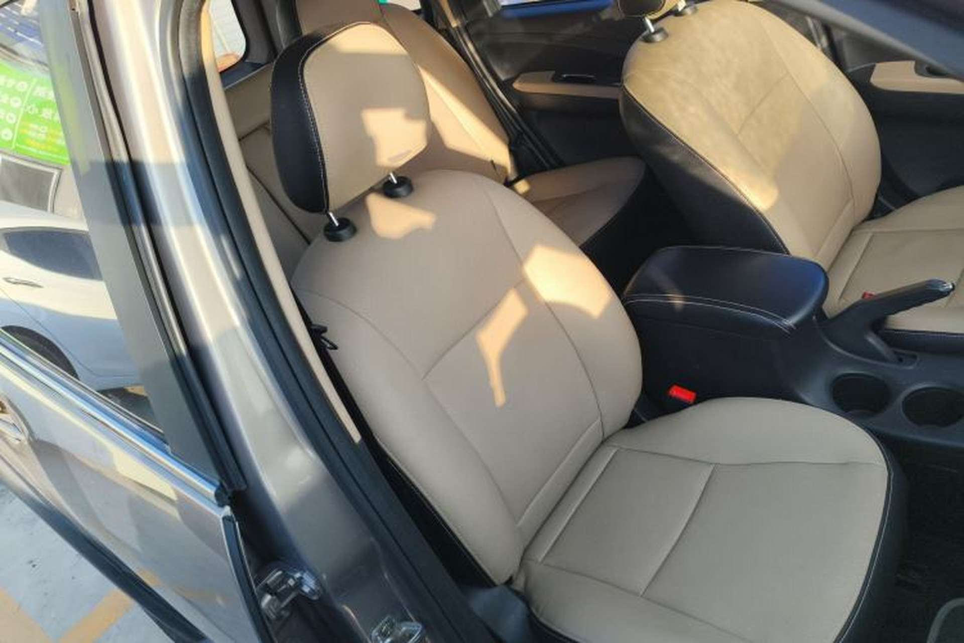 Used FORTHING Joyear X3 2015 1.5L Luxury Model Right Front Seat