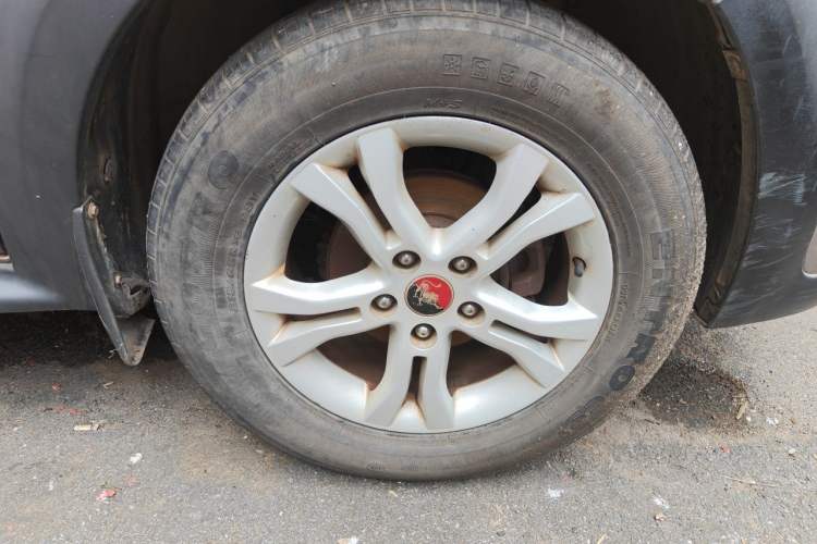 Used FORTHING Joyear X3 2015 1.5L Luxury Model Right Front Wheel Hub