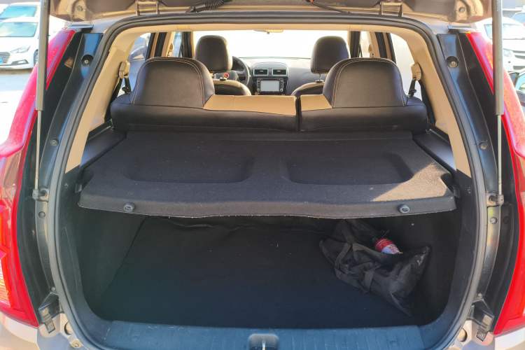 Used FORTHING Joyear X3 2015 1.5L Luxury Model Trunk