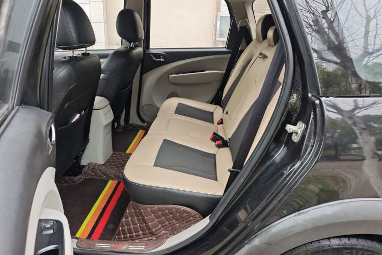 Used FORTHING Joyear X3 2016 1.5L Comfort Model Interior 2