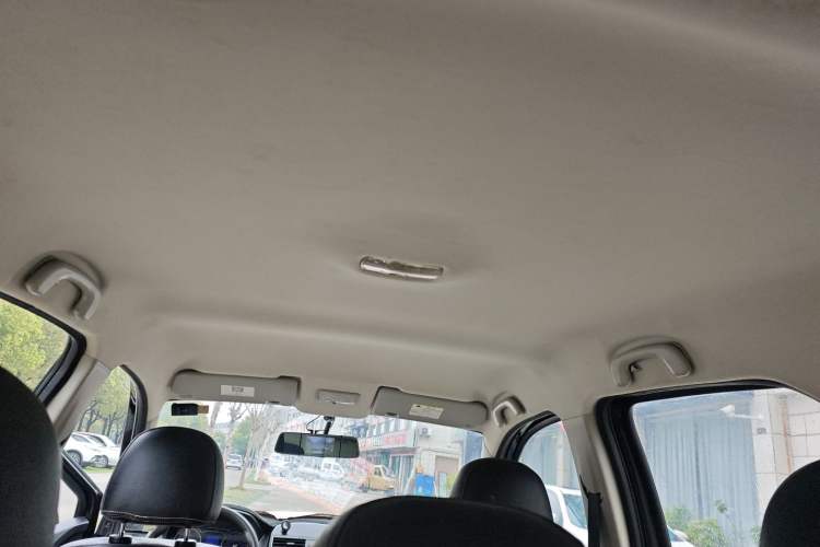Used FORTHING Joyear X3 2016 1.5L Comfort Model Interior 4
