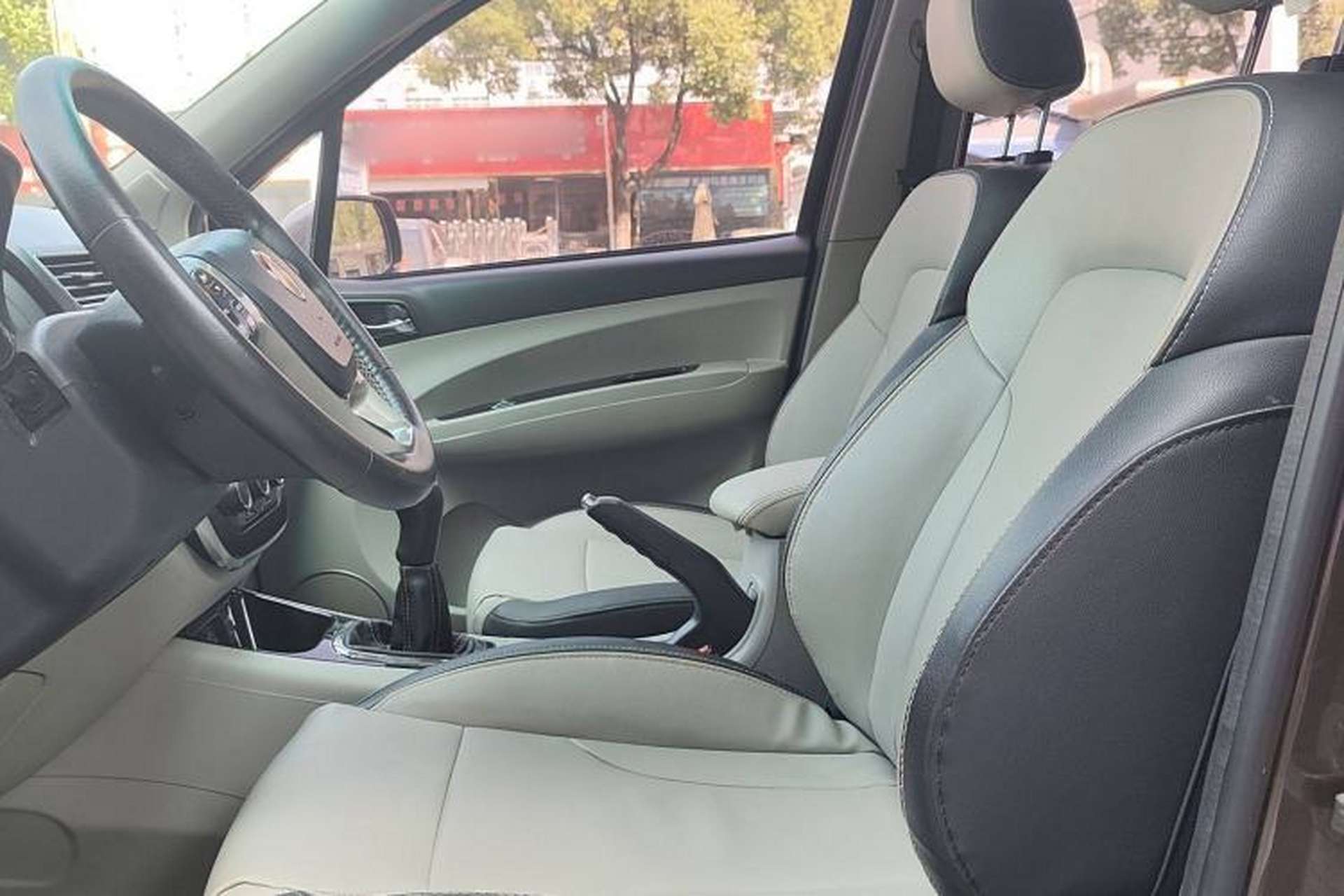 Used FORTHING Joyear X3 2016 1.5L Luxury Model Interior 2