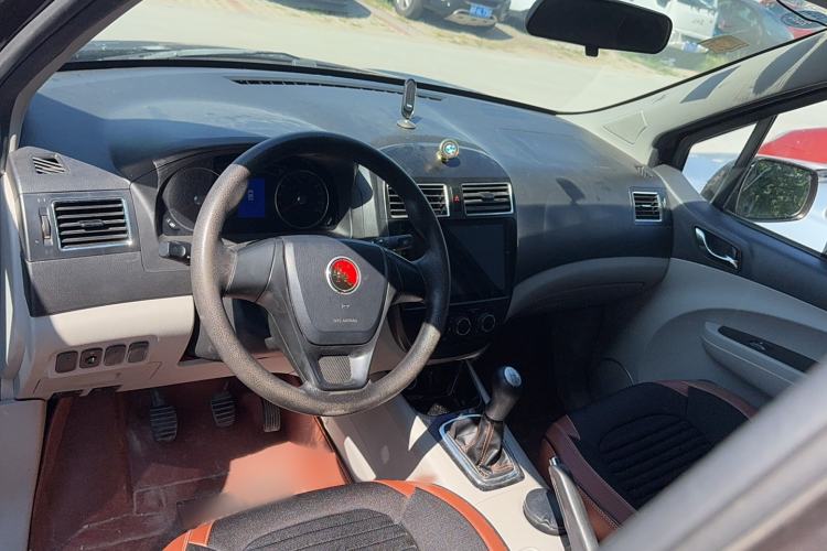 Used FORTHING Joyear X3 2016 1.5L Comfort Model Interior 3
