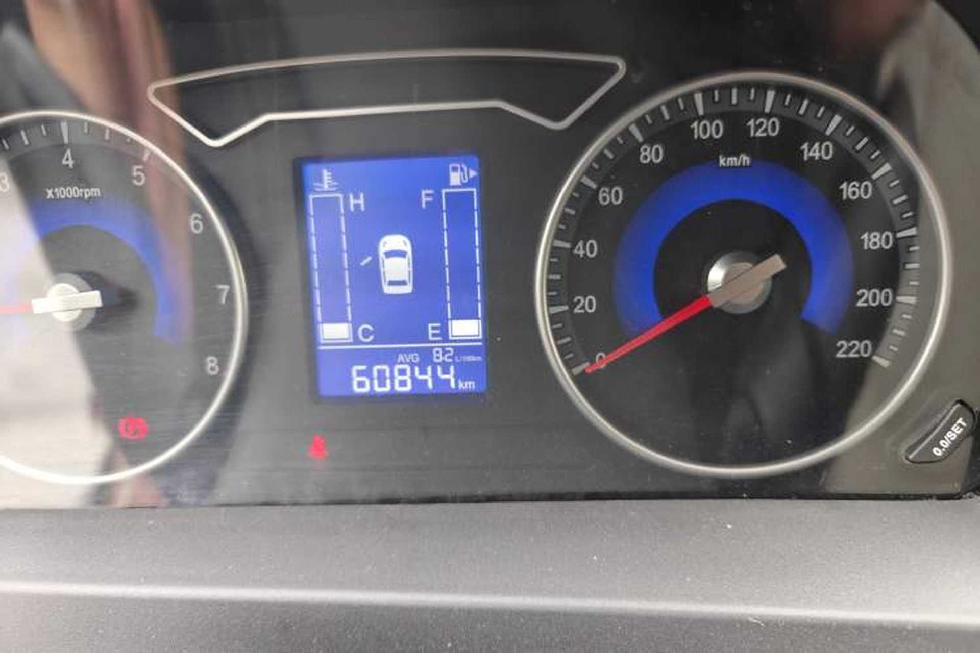 Used FORTHING Joyear X3 2016 1.5L Comfort Model Odometer Close Up