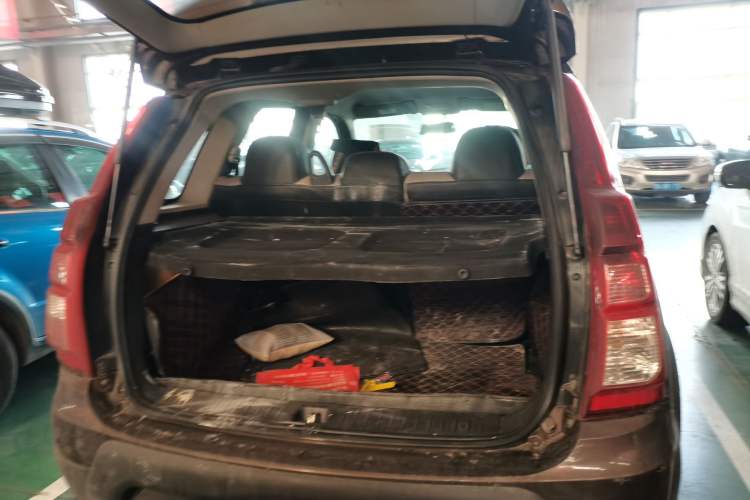 Used FORTHING Joyear X3 2016 1.5L Comfort Model Trunk