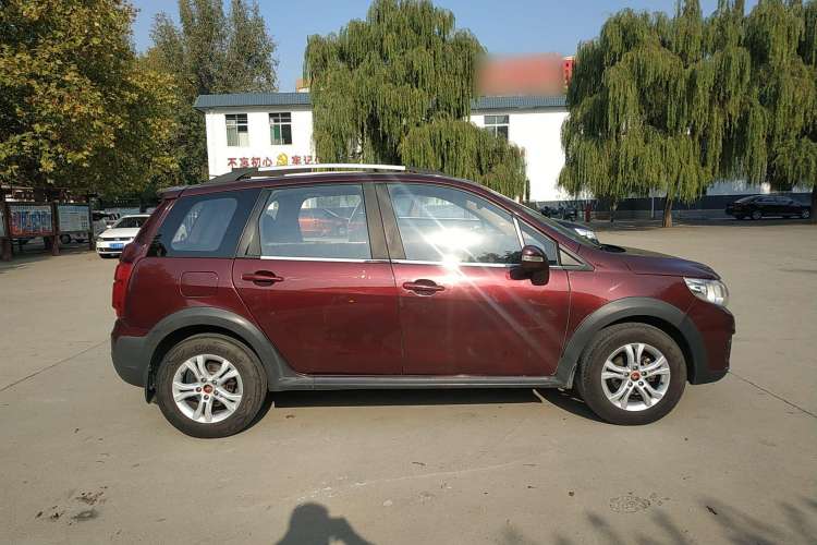 Used FORTHING Joyear X3 2016 1.5L Comfort Model Exterior 2