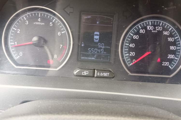 Used FORTHING Joyear X3 2016 1.5L Comfort Model Odometer Close Up