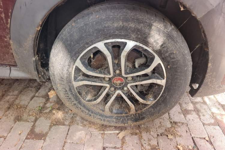 Used FORTHING Joyear X3 2016 1.5L Comfort Model Right Front Wheel Hub