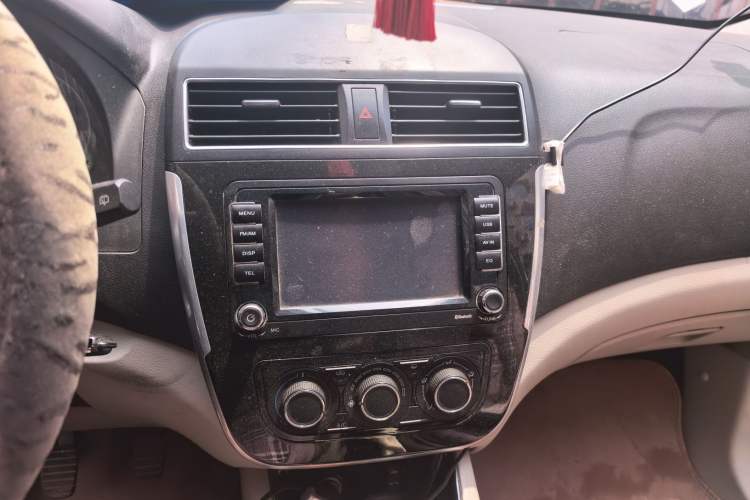 Used FORTHING Joyear X3 2016 1.5L Luxury Model Audio And AC Panel