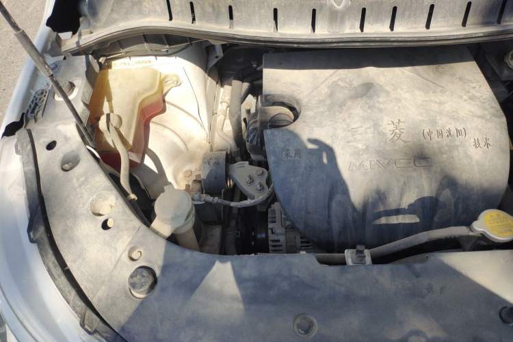 Used FORTHING Joyear X3 2016 1.5L Comfort Model Engine Bay Right