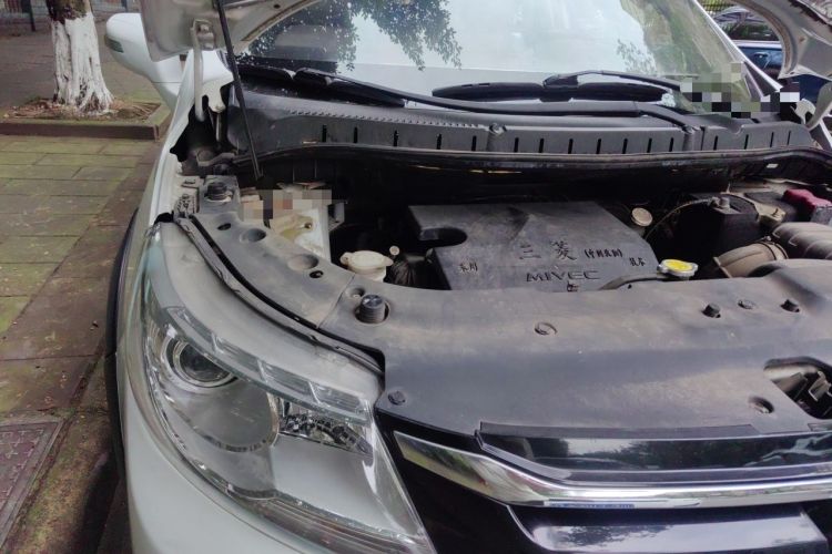 Used FORTHING Joyear X3 2016 1.5L Luxury Model Engine Bay Right