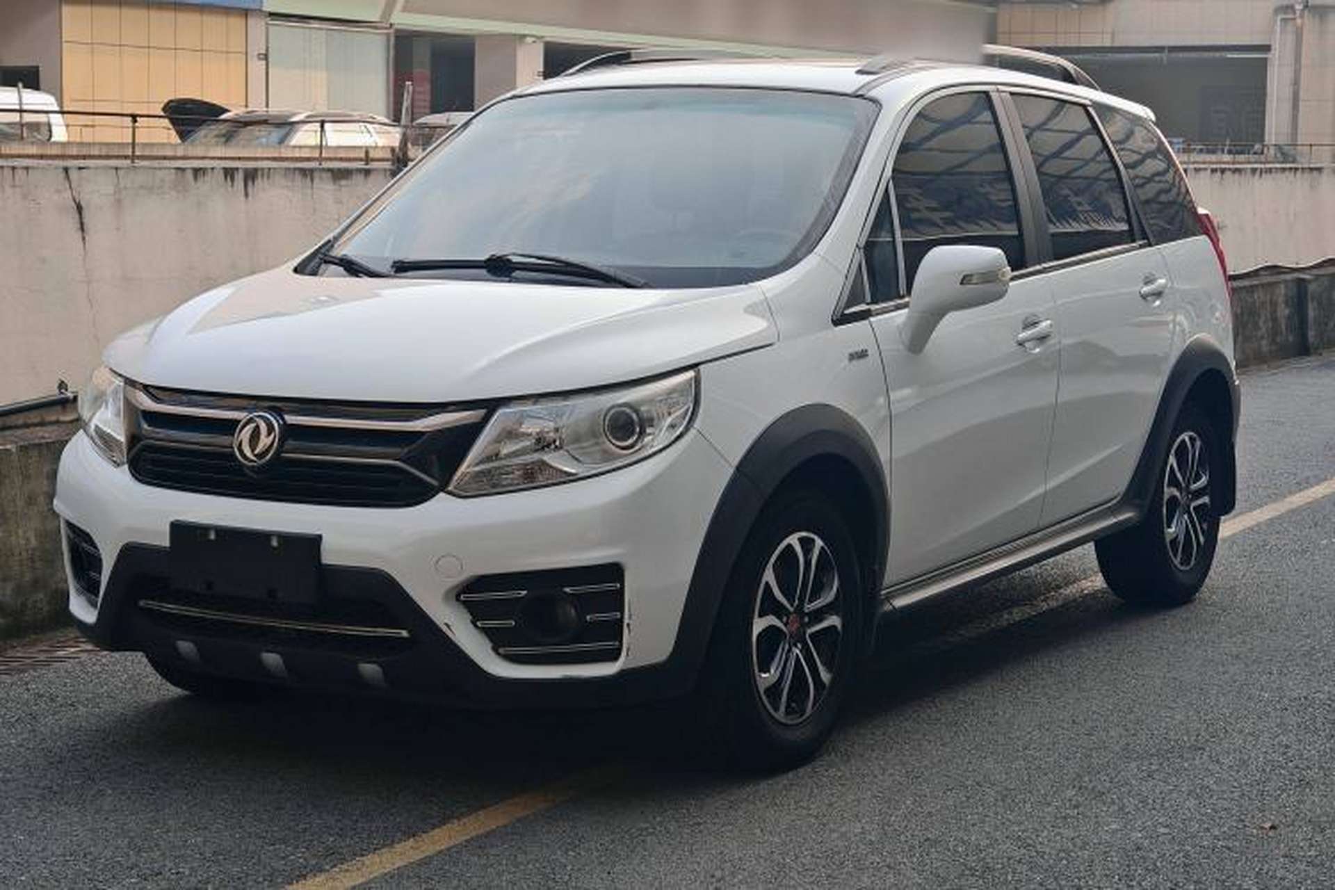 Used FORTHING Joyear X3 2016 1.5L Luxury Model Exterior 6