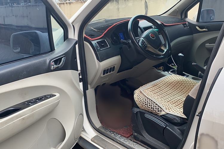 Used FORTHING Joyear X3 2016 1.5L Luxury Model Interior 2
