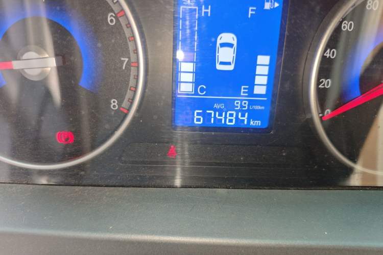 Used FORTHING Joyear X3 2016 1.5L Comfort Model Odometer Close Up