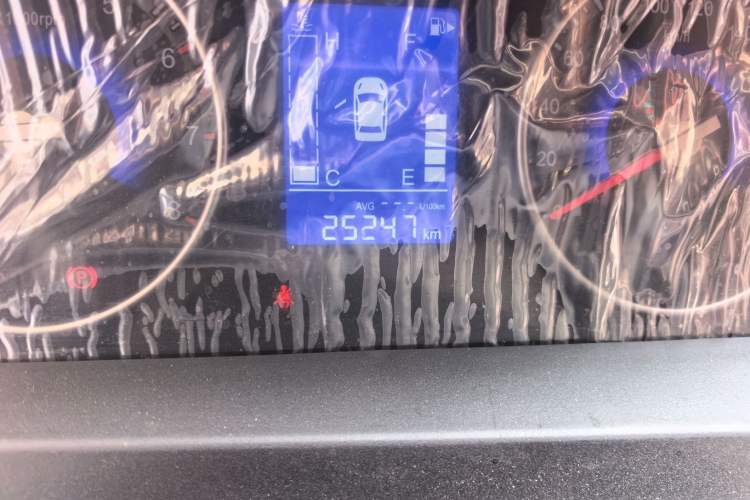 Used FORTHING Joyear X3 2016 1.5L Luxury Model Odometer Close Up