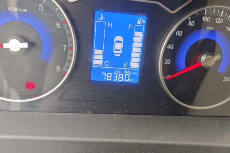 Used FORTHING Joyear X3 2016 1.5L Comfort Model Odometer Close Up