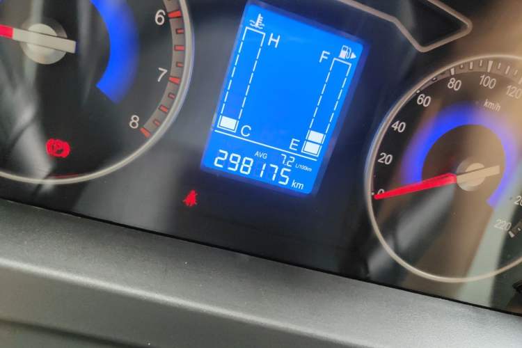 Used FORTHING Joyear X3 2016 1.5L Comfort Model Odometer Close Up