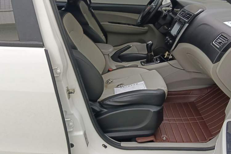 Used FORTHING Joyear X3 2016 1.5L Comfort Model Right Front Seat