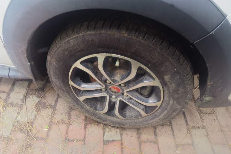 Used FORTHING Joyear X3 2016 1.5L Comfort Model Right Front Wheel Hub