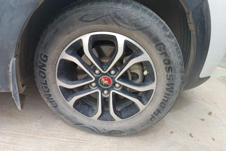 Used FORTHING Joyear X3 2016 1.5L Luxury Model Right Front Wheel Hub