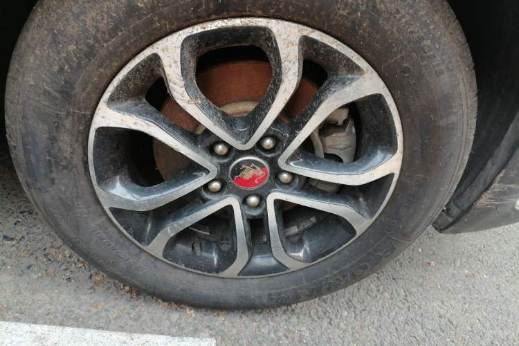 Used FORTHING Joyear X3 2016 1.5L Comfort Model Right Front Wheel Hub