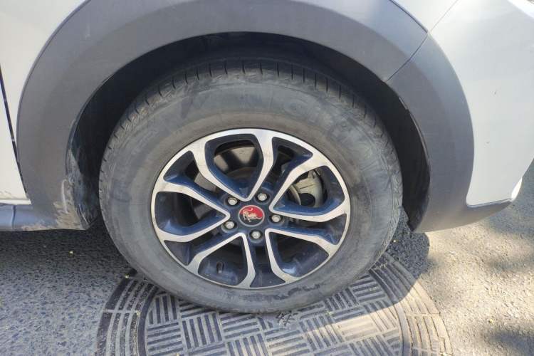 Used FORTHING Joyear X3 2016 1.5L Comfort Model Right Front Wheel Hub