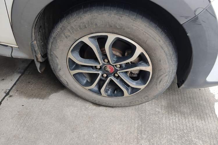Used FORTHING Joyear X3 2016 1.5L Comfort Model Right Front Wheel Hub