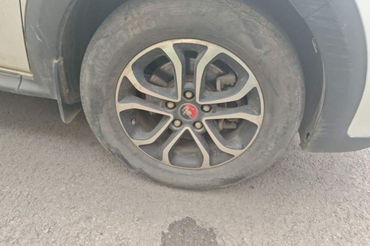 Used FORTHING Joyear X3 2016 1.5L Comfort Model Right Front Wheel Hub