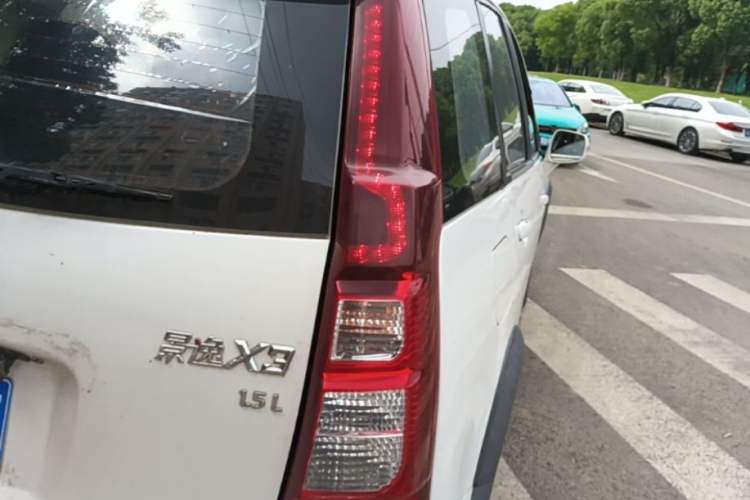 Used FORTHING Joyear X3 2016 1.5L Luxury Model Right Rear Taillight