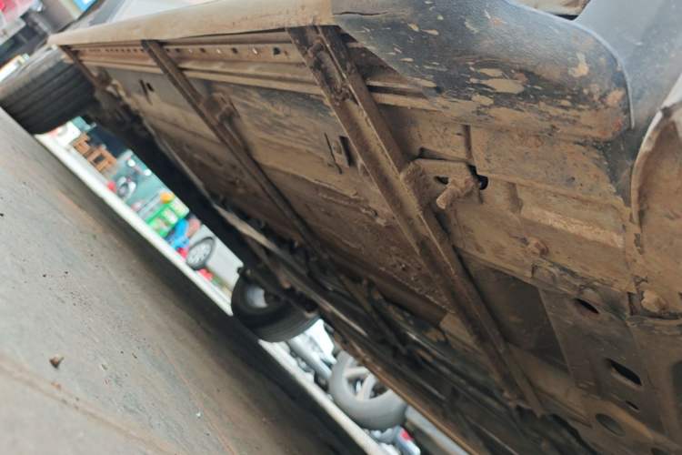 Used FORTHING Joyear X3 2016 1.5L Luxury Model Right Side Sill