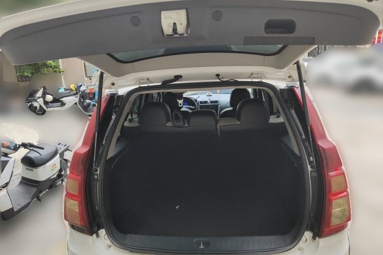 Used FORTHING Joyear X3 2016 1.5L Comfort Model Trunk