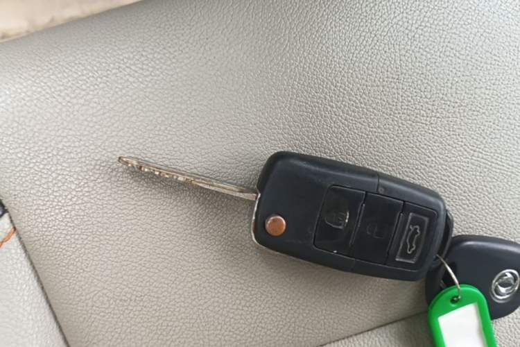 Used FORTHING Joyear X3 2016 1.5L Luxury Model Vehicle Key