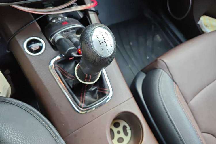 Used FORTHING Joyear X3 2017 1.5L Manual Luxury Model Gear Lever