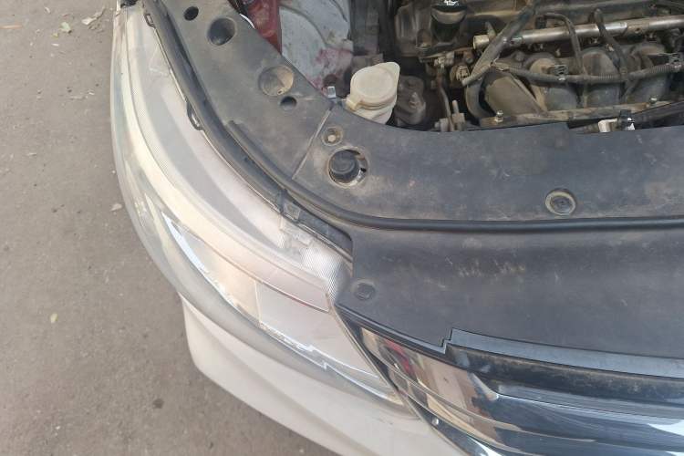 Used FORTHING Joyear X3 2017 1.6L CVT Comfort Model Engine Bay Right