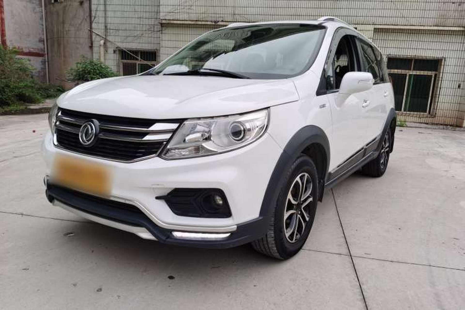 Used FORTHING Joyear X3 2017 1.5L Manual Luxury Model Front Left 45 Deg