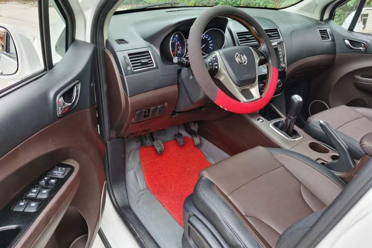 Used FORTHING Joyear X3 2017 1.5L Manual Luxury Model Interior 1