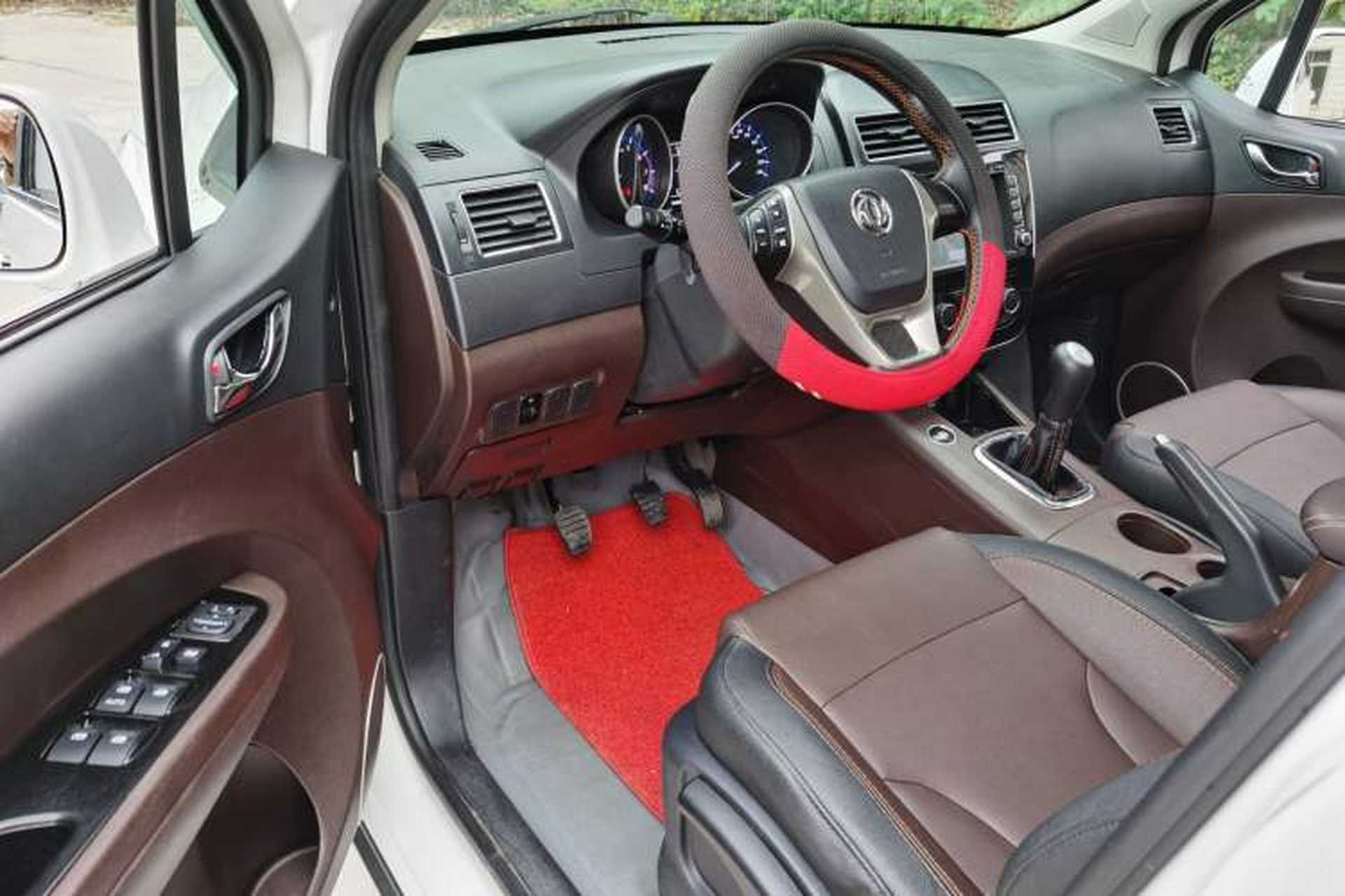 Used FORTHING Joyear X3 2017 1.5L Manual Luxury Model Interior 1