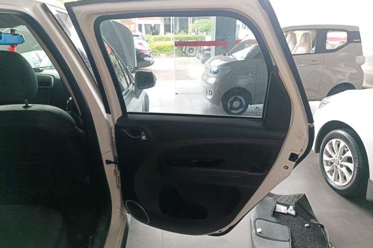 Used FORTHING Joyear X3 2017 1.5L Manual Comfort Model Interior 3