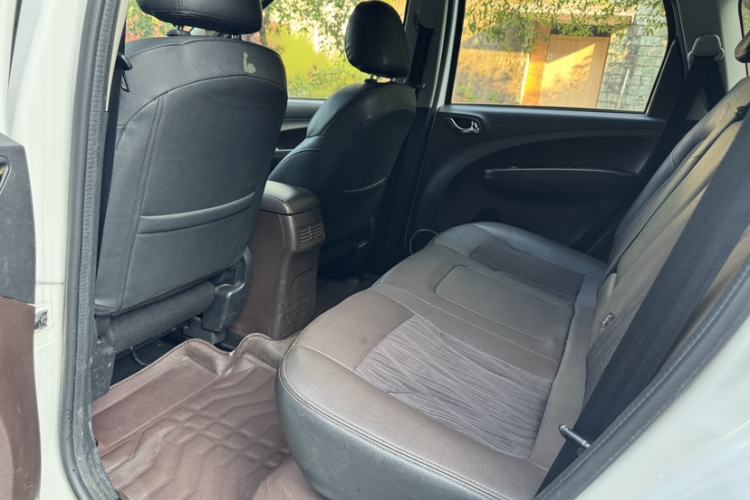 Used FORTHING Joyear X3 2017 1.5L Manual Comfort Model Interior 3