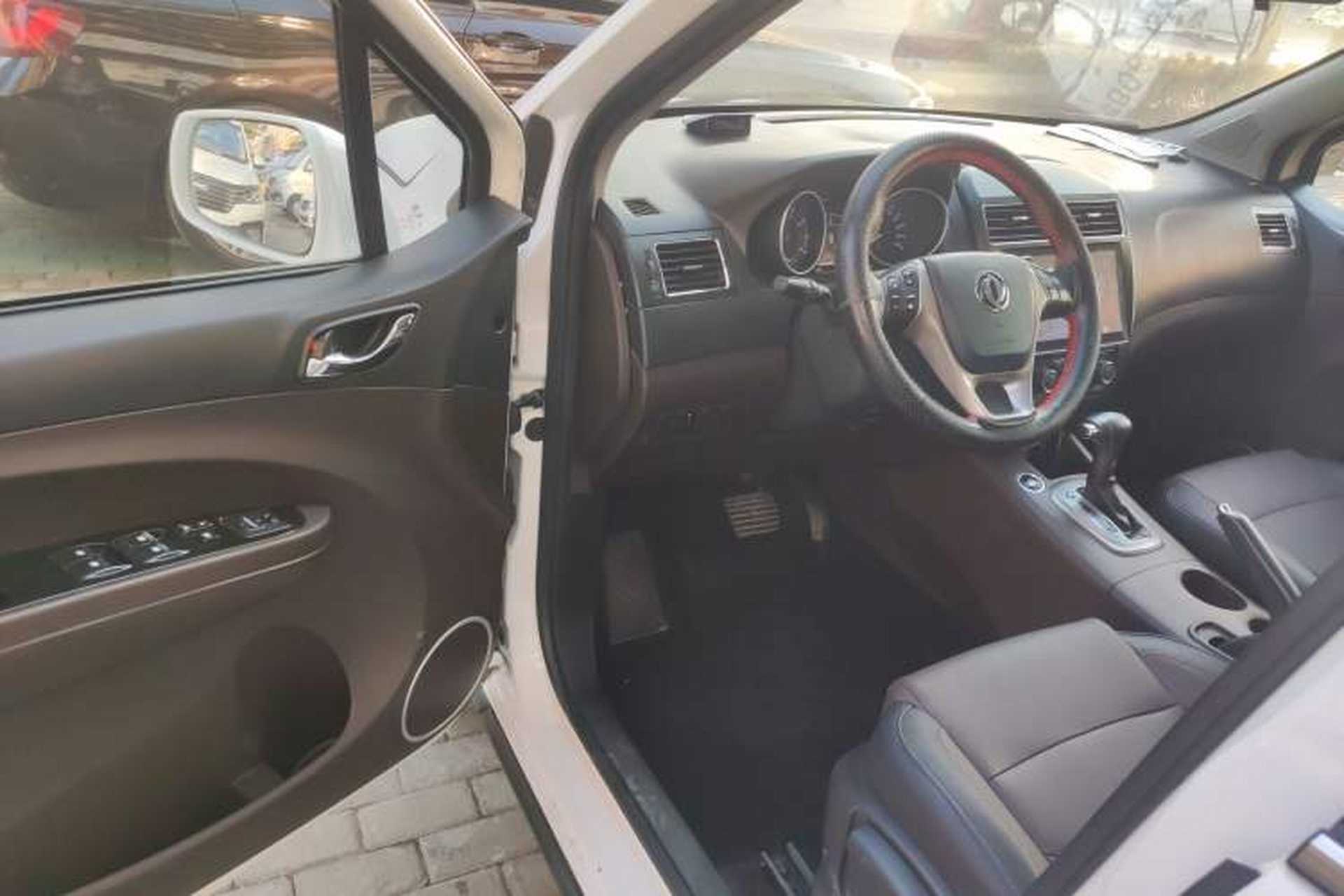 Used FORTHING Joyear X3 2017 1.6L CVT Luxury Model Interior 3