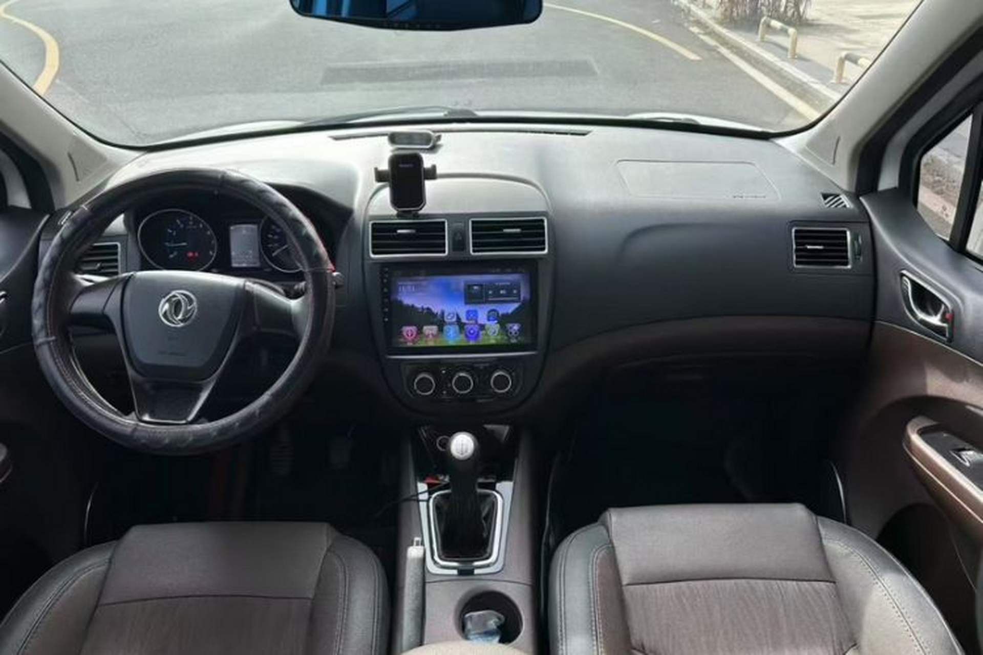 Used FORTHING Joyear X3 2017 1.5L Manual Comfort Model Interior 8
