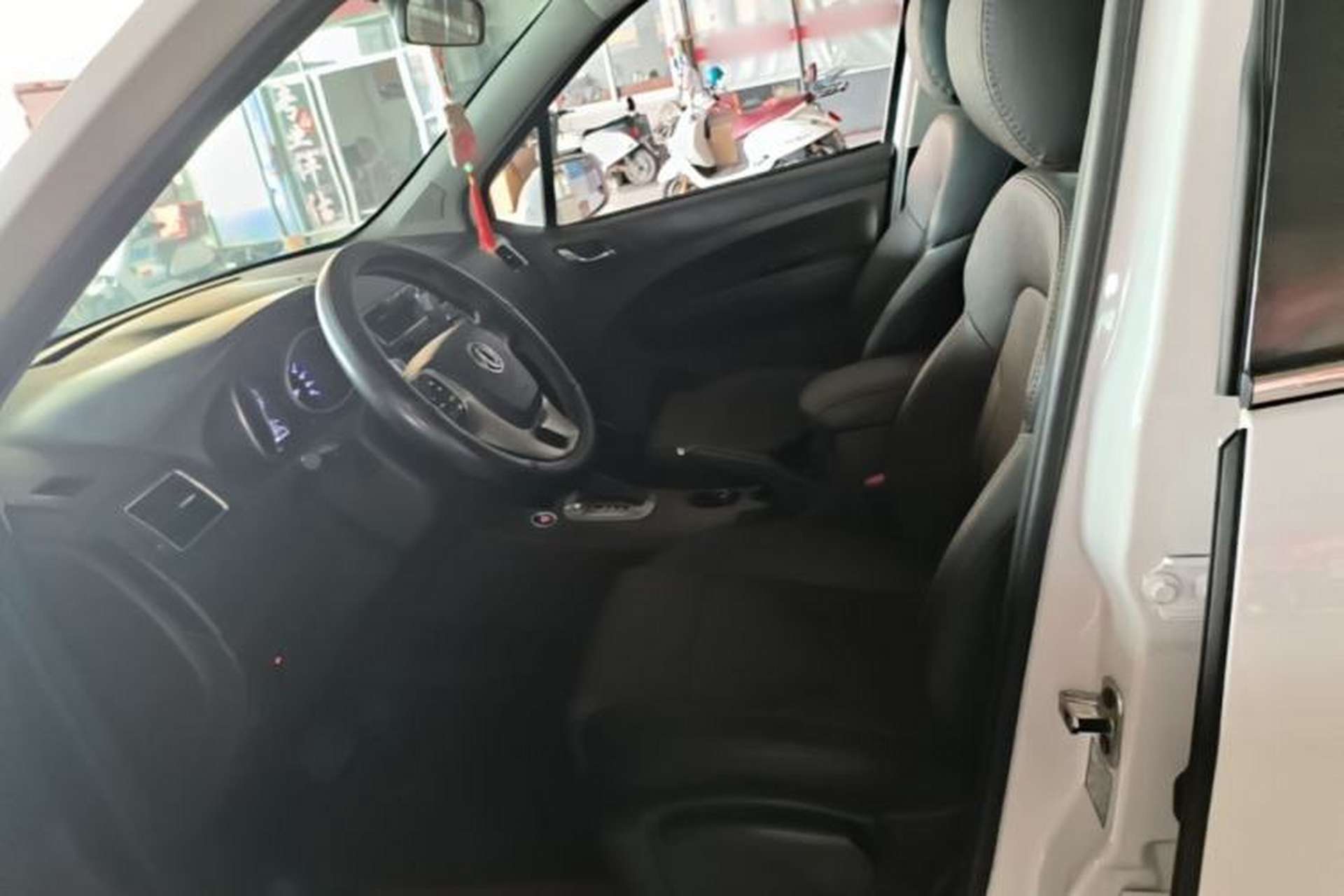 Used FORTHING Joyear X3 2017 1.6L CVT Luxury Model Left Front Seat